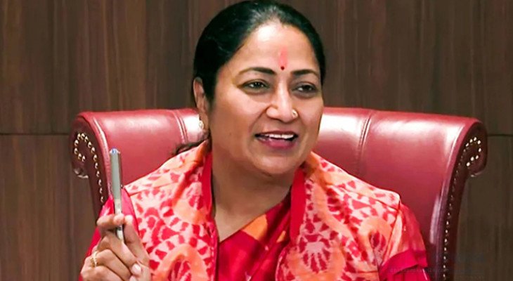 নিজ বাসভবনে দিল্লির মুখ্যমন্ত্রী রেখা গুপ্তকে যুবকের চড়